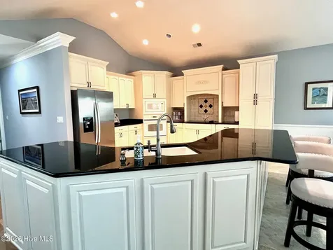 498 Carlton Court SW Ocean Isle Beach NC 28469