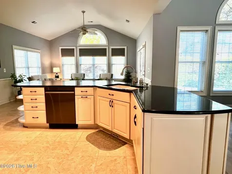 498 Carlton Court SW Ocean Isle Beach NC 28469