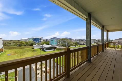 9021 W 9th Street Surf City NC 28445