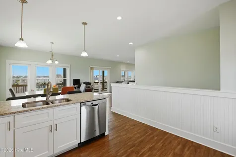 9021 W 9th Street Surf City NC 28445