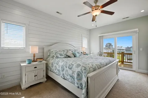 9021 W 9th Street Surf City NC 28445