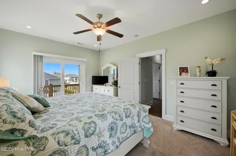 9021 W 9th Street Surf City NC 28445