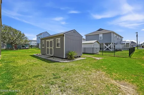 9021 W 9th Street Surf City NC 28445