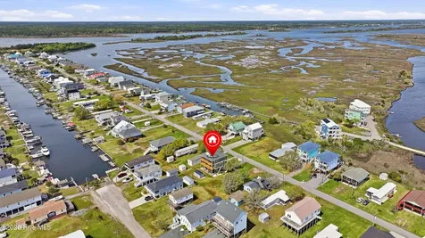 9021 W 9th Street Surf City NC 28445