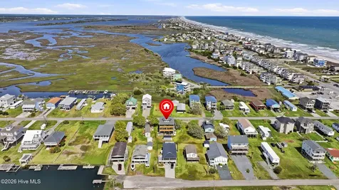9021 W 9th Street Surf City NC 28445