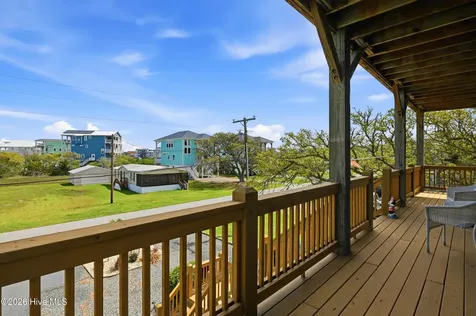 9021 W 9th Street Surf City NC 28445