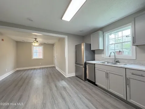 1111 Wood Street Elizabeth City NC 27909