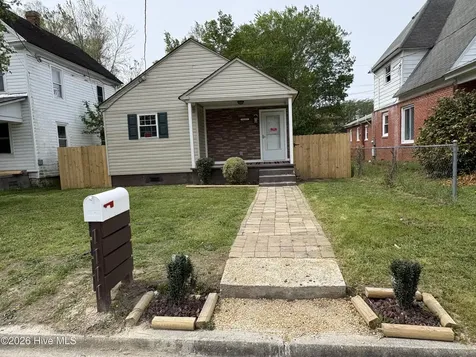 1111 Wood Street Elizabeth City NC 27909