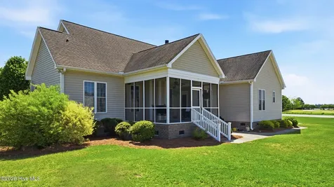 5142 Corey Road Winterville NC 28590