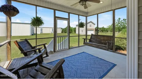 5142 Corey Road Winterville NC 28590