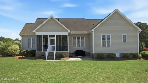 5142 Corey Road Winterville NC 28590