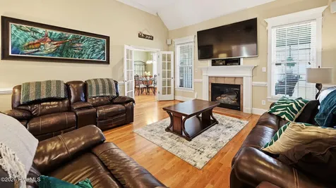 5142 Corey Road Winterville NC 28590