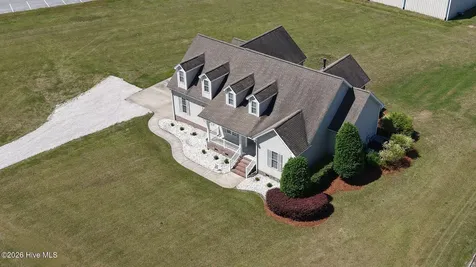 5142 Corey Road Winterville NC 28590