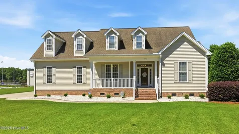 5142 Corey Road Winterville NC 28590