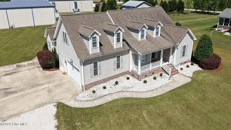 5142 Corey Road Winterville NC 28590