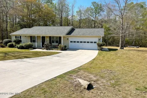 203 Stockton Court Richlands NC 28574