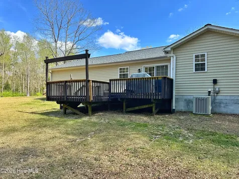 203 Stockton Court Richlands NC 28574