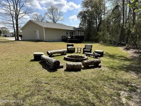 203 Stockton Court Richlands NC 28574