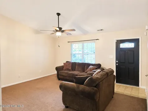 203 Stockton Court Richlands NC 28574