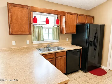 203 Stockton Court Richlands NC 28574