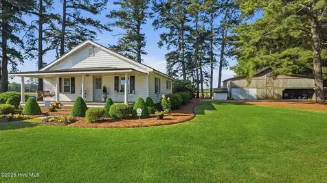 2896 Grimes Road Robersonville NC 27871