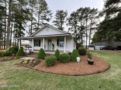 2896 Grimes Road Robersonville NC 27871