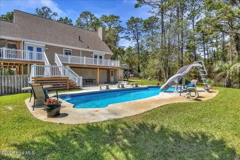 7130 River Road SE Southport NC 28461