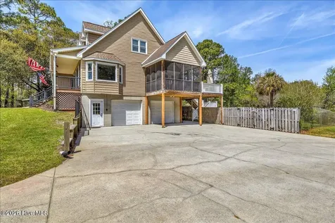 7130 River Road SE Southport NC 28461
