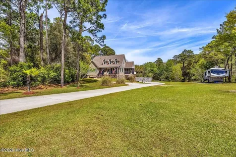 7130 River Road SE Southport NC 28461