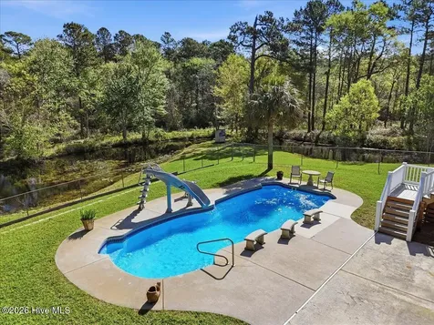 7130 River Road SE Southport NC 28461