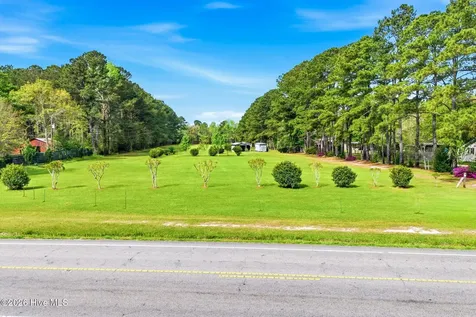 769 Midway Road SE Bolivia NC 28422