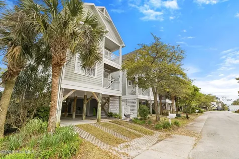 204 N Boca Bay Lane Surf City NC 28445