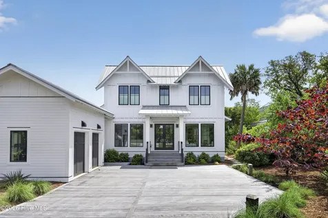 196 Portsmouth Way Bald Head Island NC 28461