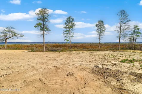119 Cedarwood Havelock NC 28532