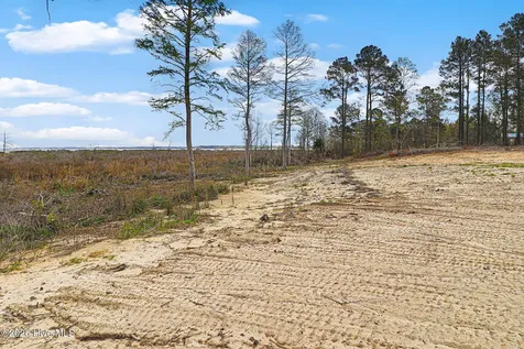 119 Cedarwood Havelock NC 28532
