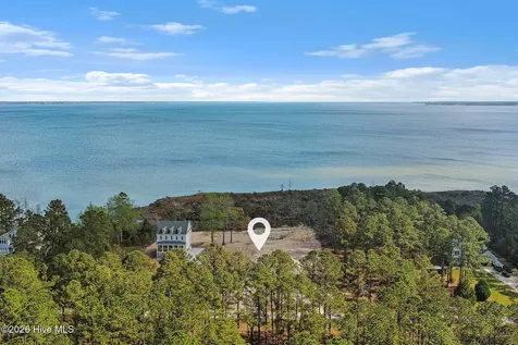 119 Cedarwood Havelock NC 28532