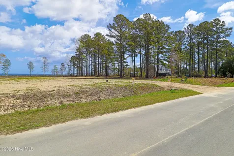 121 Cedarwood Drive Havelock NC 28532