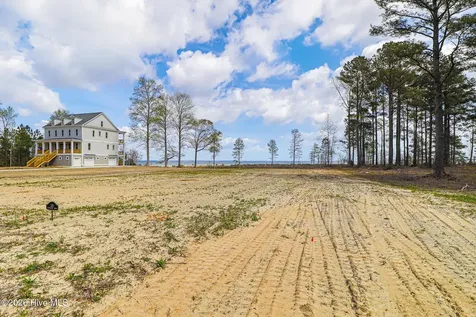 121 Cedarwood Drive Havelock NC 28532