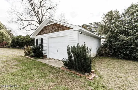 214 E Nash Street Spring Hope NC 27882