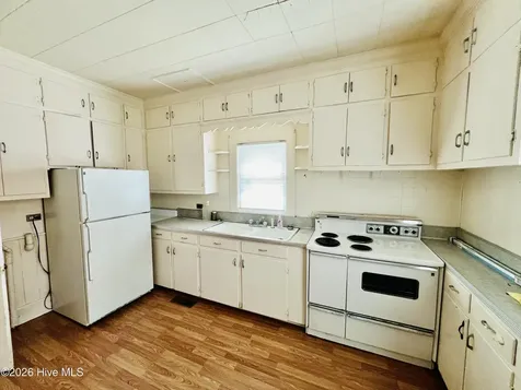 3813 W Wilson Street Farmville NC 27828