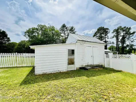3813 W Wilson Street Farmville NC 27828