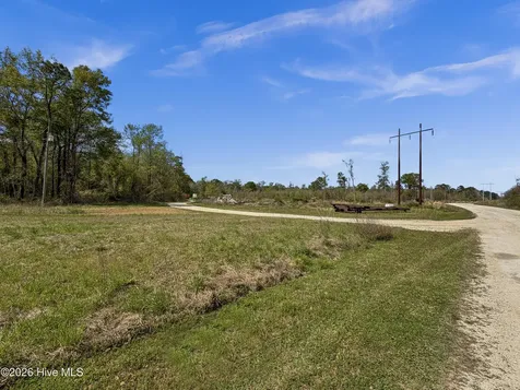 Lt 11 Quiet Water Drive Chinquapin NC 28521