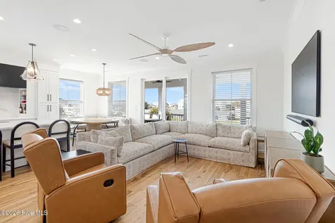 524 N Kinston Avenue Atlantic Beach NC 28512
