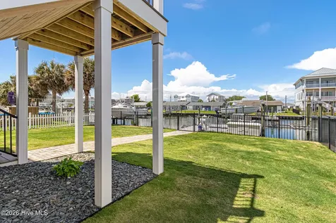 524 N Kinston Avenue Atlantic Beach NC 28512