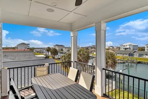 524 N Kinston Avenue Atlantic Beach NC 28512