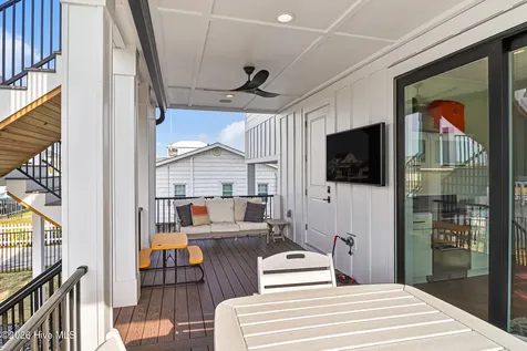 524 N Kinston Avenue Atlantic Beach NC 28512