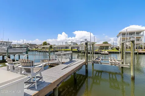524 N Kinston Avenue Atlantic Beach NC 28512