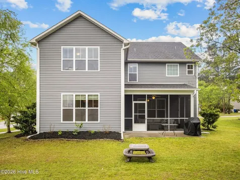 154 Cornel Lane Hampstead NC 28443