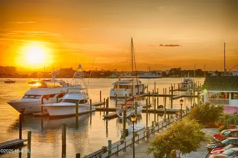 242 Cline Way Beaufort NC 28516