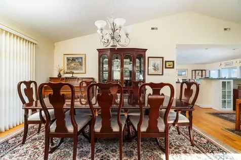 6042 Dolphin Road Oriental NC 28571